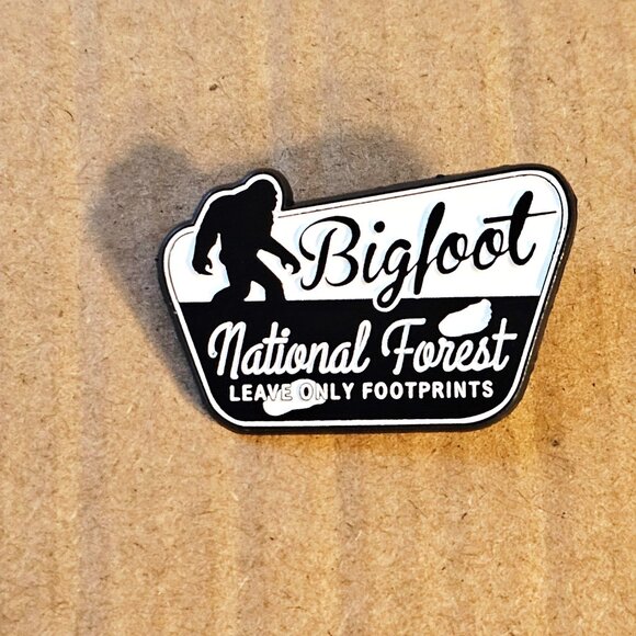 Bigfoot National Forest Enamel Pin Cryptid Sasquatch Footprints Collectible - Picture 1 of 3